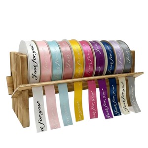 Organizador de cintas de madera para montaje en pared con ganchos de pegboard para almacenamiento en la sala de manualidades - Product Image 2