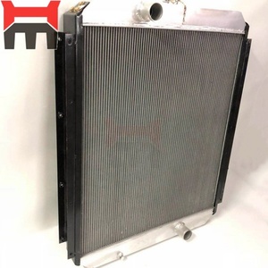 Pièces d'excavateur PC400-5, réservoir d'eau du radiateur 208-03-51111 - Product Image 1