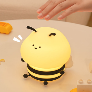 Lámpara Nocturna de Silicona con Forma de Abeja, Recargable por USB, LED, Luz Cálida Regulable de 3 Niveles, Lámpara de Noche para Dormitorio Infantil - Product Image 3