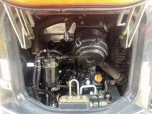 Miniexcavadora Usada Hitachi ZX35U de 3.5 Toneladas, Original Japonesa, con Motor, Bomba, Caja de Cambios y PLC en Venta - Product Image 3