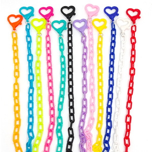 Clip de corazón para niños, plástico antipérdida, acrílico, práctico, para mascarilla, cordón, soporte de cadena para mascarillas - Product Image 1