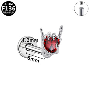 Boucles d'oreilles en forme de cœur et de serpent en alliage de titane avec incrustation de zircon pour piercing des lèvres ASTM F136 - Product Image 3