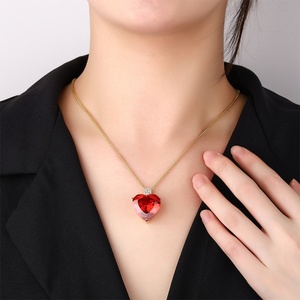 Premium Eco-friendly Copper Gold Plated 20MM Red Cubic Zirconia Jewelry Love <b>Heart</b> Shape <b>Sweet</b> Pendant Necklace for Ladies Gift - Product Image 4