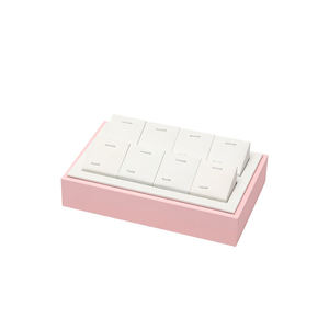 Expositor de Joyería de Cuero PU para Collares, Anillos y Colgantes de Diamantes - Product Image 5