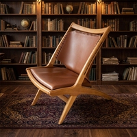 Chaise en cuir confortable avec structure en bois massif pour café, maison ou bureau