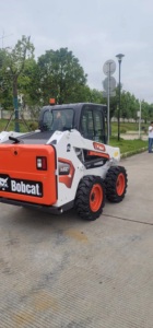 Mini cho <span class=keywords><strong>bobcat</strong></span> S70 Skid chỉ đạo Bộ nạp S160 <span class=keywords><strong>S130</strong></span> phía trước <span class=keywords><strong>loader</strong></span> sử dụng <span class=keywords><strong>backhoe</strong></span> <span class=keywords><strong>loader</strong></span> bao gồm giá máy bơm có tính năng mang hộp số - Product Image 2