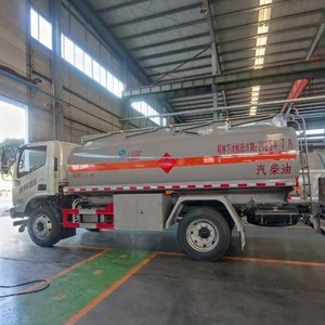 Camion-citerne à essence et diesel à transmission manuelle de 8 tonnes, fabricant de fourniture directe ; roues motrices 4x2, état d'<span class=keywords><strong>occasion</strong></span>, carburant <span class=keywords><strong>GPL</strong></span> - Product Image 4
