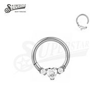 SUPERSTAR ASTM F136 Titane Anneau segmenté articulé en forme de cœur avec sertissage à griffes CZ pour septum, daith et hélix, Bijou de piercing corporel