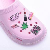 Schoencharms voor designer unisex outdoor sandalen, PVC schoencharms 2026, 3D voetbal, kinderstrand, dieren, kartonnen voedsel, fruit, ei charme