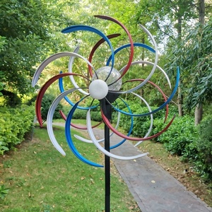 Moulin à vent solaire à double rotation en fer peint, petit et grand modèle, pour la décoration extérieure de villas, jardins et cours - Product Image 5