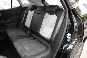 Chevrolet Seeker RS SUV Sportivo Usato <span class=keywords><strong>2022</strong></span> Economico con Interni Premium e Tecnologia Smart - Offerta Speciale Auto Usata in Cina - Product Image 4