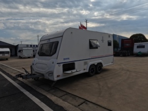 Caravanes légères et modernes en aluminium pour <span class=keywords><strong>camping</strong></span>-cars, remorques à double essieu, aventures en plein air, <span class=keywords><strong>camping</strong></span>, caravanes tout-terrain, remorques <span class=keywords><strong>de</strong></span> voyage - Product Image 3