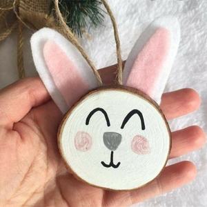 Tranches de bois pour la décoration intérieure OEM, peinture DIY, cadeaux souvenirs, décoration de jardin saisonnière, vente en gros de tranches naturelles avec écorces d'arbres - Product Image 1