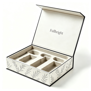 Boîte à couvercle magnétique personnalisée avec insert en pulpe pressée à l'état humide et logo en relief - Emballage en carton recyclé pour cadeau - Product Image 2
