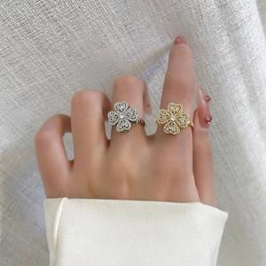 Anillos de Ansiedad Giratorios con Trébol de Cuatro Hojas de Circón para Mujer <span class=keywords><strong>Anillo</strong></span> Fidget Spinner Antiestrés de Acero Inoxidable Joyería Estética de Regalo - Product Image 4