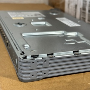 Commutateur réseau Juniper SRX300 avec fonctionnalité PoE, 48 ports 10/100/1000 Mbps, capacité 40 Gbps - Product Image 6