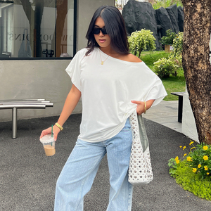 เสื้อยืดแขนสั้นทรงหลวมแบบถัก สีพื้นเรียบง่าย สไตล์ลำลองสำหรับฤดูร้อน  แบบเปิดไหล่  สามารถปรับแต่งได้ สำหรับผู้หญิง - Product Image 5