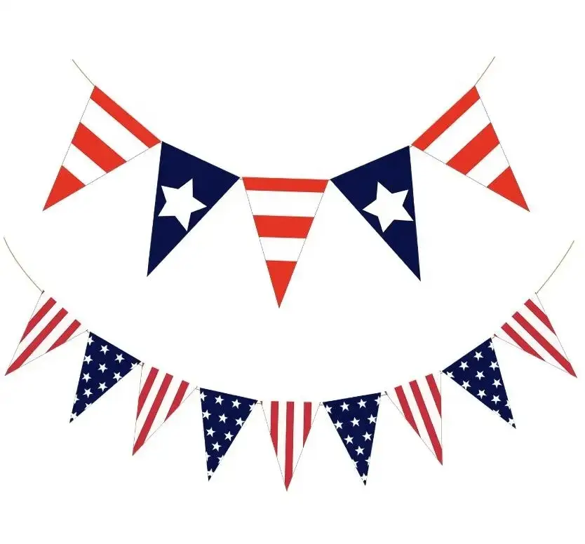 記念日と7月4日の愛国心が強い党旗は三角形の黄麻布のアメリカ独立記念日のパーティーで飾られています