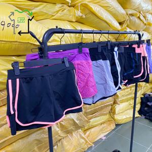 Pantaloni e Shorts da Yoga per Donna all'Ingrosso - Semplici e Comodi - Product Image 3