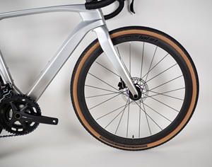 Bicicleta de Estrada de Carbono 700c Hot Selling Gravel V3 RS-24S com Cabos Internos Completos e Freio a Disco Hidráulico à Venda - Product Image 4