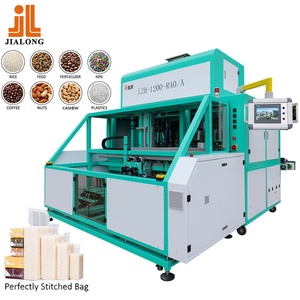 Machine d'emballage <span class=keywords><strong>sous</strong></span> <span class=keywords><strong>vide</strong></span> entièrement automatique à grande vitesse pour grains de café torréfiés, thé vert, quinoa, en sachets de 250g, 500g, 1kg, format brique - Product Image 1