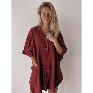 Blouse longue décontractée et sexy pour femme, tricotée, écologique, de haute qualité, avec col à revers, design tendance, vente en gros, personnalisable OEM - Product Image 3