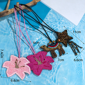 اكسسوارات زهور صغيرة مصنوعة يدويًا من الخرز لإطلالة صيفية أنيقة في المهرجانات، حُلي وسلاسل مفاتيح وتعليقات للحقائب، مجوهرات بالجملة - Product Image 2