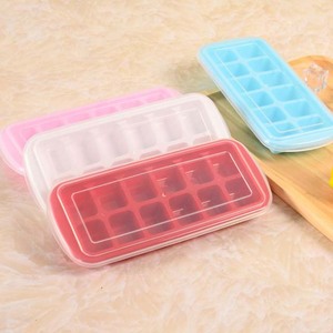 Biểu tượng tùy chỉnh bán buôn bền Stackable <span class=keywords><strong>Ice</strong></span> khay cho tủ đông <span class=keywords><strong>Ice</strong></span> <span class=keywords><strong>Cube</strong></span> Maker Silicone <span class=keywords><strong>Ice</strong></span> <span class=keywords><strong>Cube</strong></span> khay với nắp - Product Image 3