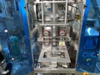 Machine d'emballage sous vide pour œufs avec station de pesage intégrée pour œufs de caille frais, machine d'emballage en sachets préformés pour grandes productions