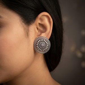 Pendientes de Plata Oxidada con Pedrería, Elegantes y Modernos, para Fiestas Casuales, Hechos a Mano, Producto al por Mayor - Product Image 2