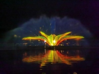 Projection immersive de vidéos en 3D en extérieur, écran d'eau extérieur, projecteur interactif tout-en-un