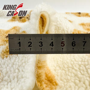 Tissu en polaire sherpa imprimé motif petit ours mignon, 100% polyester, blanc, brossé d'un côté, poils de 5 mm, pour vêtements pour enfants, Kingcason - Product Image 5