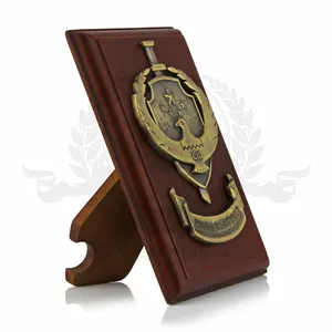 High quality wooden shield plaque custom wooden award plaques wood crafts