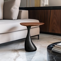 Table d'appoint créative en bois massif, style designer, haut de gamme, pour salon, petite table à thé, style minimaliste italien, artistique pour coin.