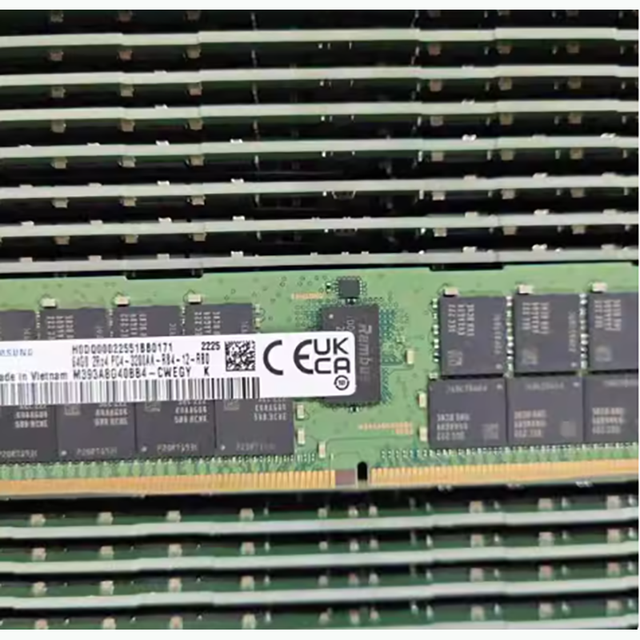 RAM M393A8G40BB4-CWE 64GB 3200MHz Registered ECC DDR4 2Rx4 1.2V 288Pin RDIMM Memory Module for Server
