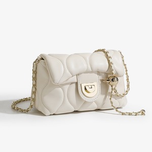 Venta directa de fábrica, bolso de hombro con cadena multicolor, flor de metal, retro, elegante - Product Image 6