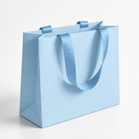 Sacs en papier écologiques réutilisables de luxe faits à la main avec logo imprimé personnalisé et impression dorée à chaud pour chaussettes, chaussures en fourrure et vêtements
