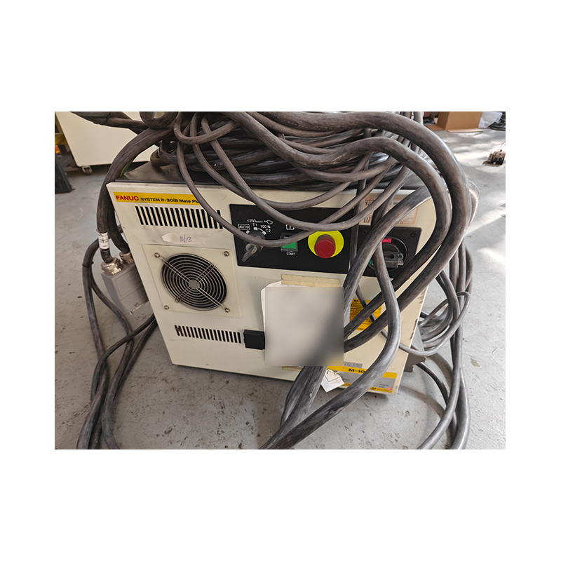 A05B-2682-B035 M-10iD FANUCロボットシステムR-30iB Mate Plus