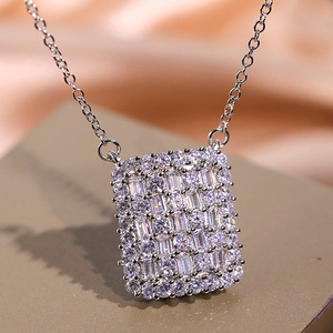 Elegante collana con ciondolo per donna, catena alla clavicola alla moda, gioielli da indossare tutti i giorni - Product Image 3