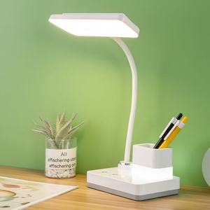 Nouvelle lampe rechargeable en promotion, multifonctionnelle et flexible pour bureau avec porte-stylo, idéale pour la lecture et la protection des yeux - Product Image 4