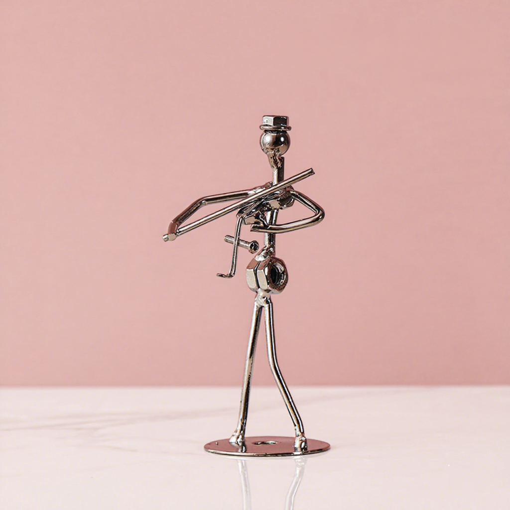 Violin-iron art figure