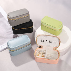 Mini Organizador de Viaje Personalizado, Mini Caja de Joyería de Cuero con Forro de Terciopelo, Estuche Pequeño de Almacenamiento de Joyas para Anillos y Colgantes - Product Image 5