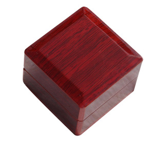 木製チャンピオンリングボックス高級チャンピオンリングディスプレイボックス工場価格 - Product Image 4