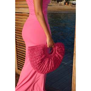 Bolsa de Natación y Buceo Fuchsia, Diseño Elegante de Paja para Deportes Acuáticos - Product Image 2