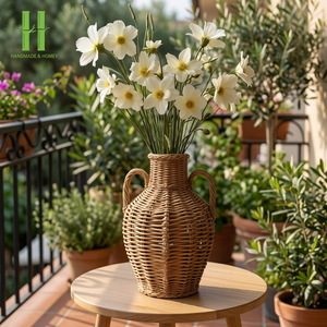 Vase en rotin tissé à la main d'urne en osier élégant de haute qualité pour fleurs sèches Vase de table en rotin minimalisme du Vietnam - Product Image 1