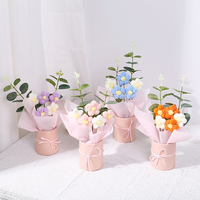 Bouquet de fleurs artificielles tricotées à la main, style panier, petite composition, cadeau transfrontalier, souvenir, vente en gros
