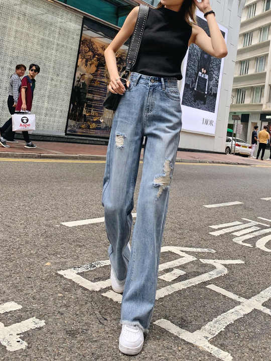 大人気 LOEWE◆ホワイトデニム ハイライズ ワイドレッグジーンズ 大人シンプル》【LOEWE】ハイライズワイドレッグジーンズ 白