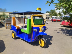 Oferta Especial: Mototaxi Piaggio Ape de 3 Ruedas, 200cc, 4 Pasajeros, con Motor de Gasolina, Triciclo de Reparto, Triciclo Taxi - Product Image 1