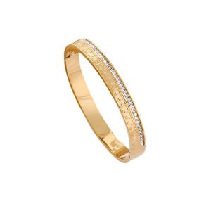 Bracelet jonc en acier inoxydable plaqué or 18 carats avec zircone cubique, design inspiré, motif carré ajouré, bijoux pour femme - Product Image 6