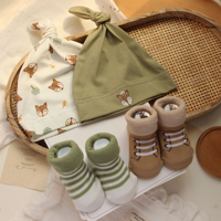 Ensemble bonnet noué et chaussettes en coton pour nouveau-né JJ163, en tissu tricoté respirant avec motif animal mignon – Vente en gros